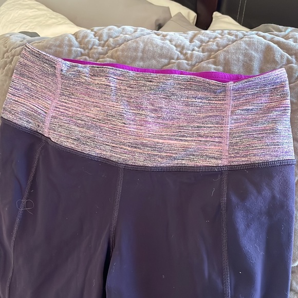 Lulu Lemon Workout pants - Picture 2 of 11